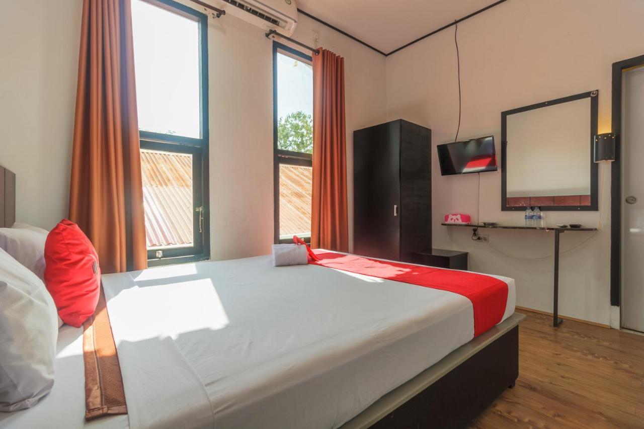 Hotel Reddoorz Near Jalan Sudirman Padang Exteriér fotografie